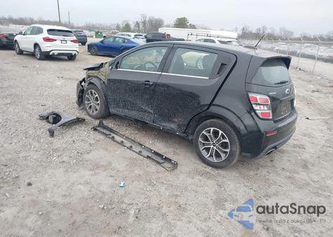 2020 Chevrolet Sonic Fwd Lt 5-Door из США, поврежденный, VIN 1G1JD6SB5L4139363